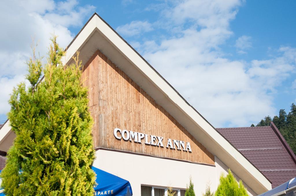 Complex Anna BaileTusnad Luaran gambar