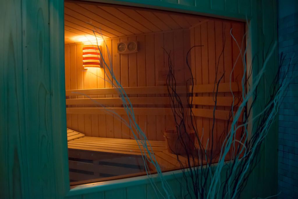 Complex Anna BaileTusnad Luaran gambar